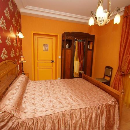 Bed and Breakfast Le Manoir Des Arts Saint-Samson-de-Bonfossé Exterior foto